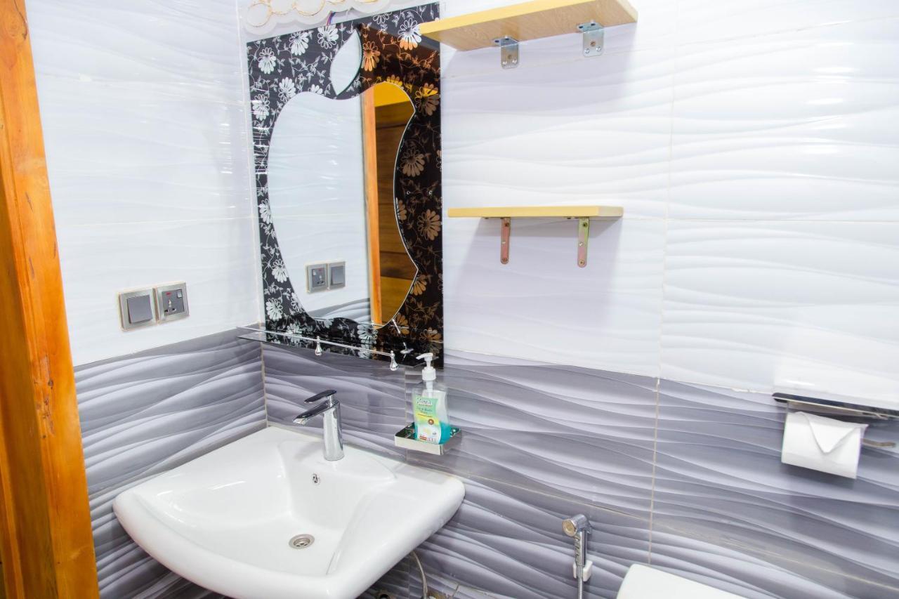 Mountain View Hotel & Apartment Кигали Номер фото