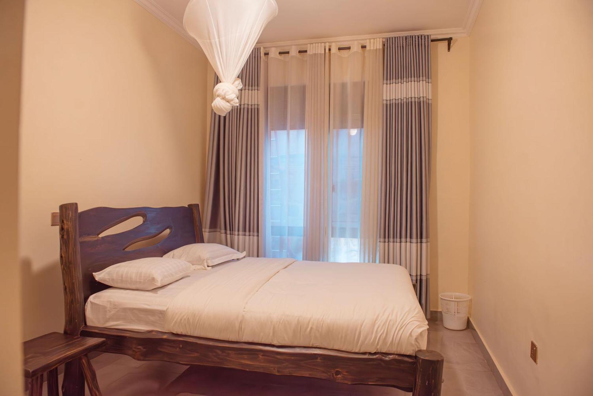 Mountain View Hotel & Apartment Кигали Экстерьер фото