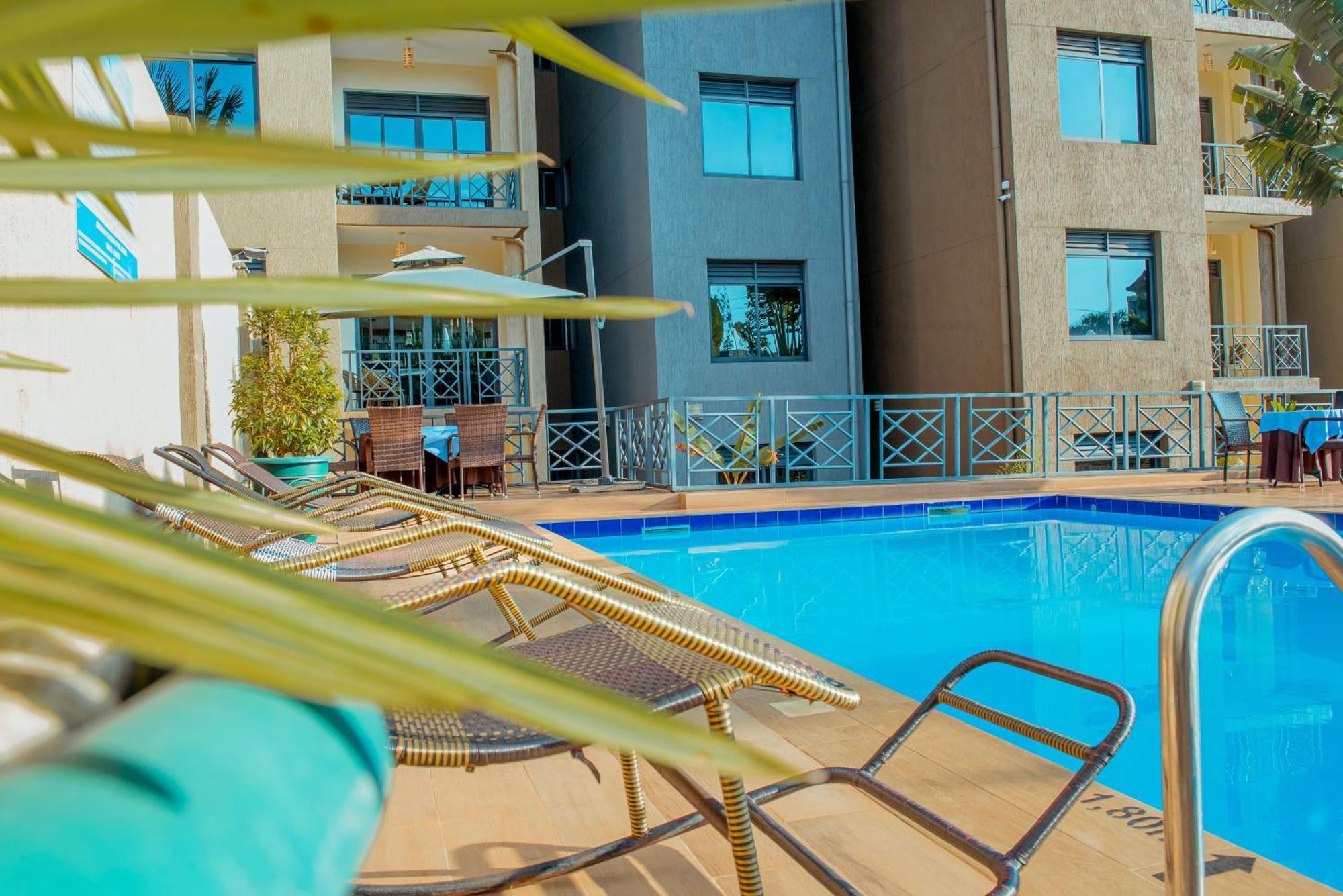 Mountain View Hotel & Apartment Кигали Экстерьер фото