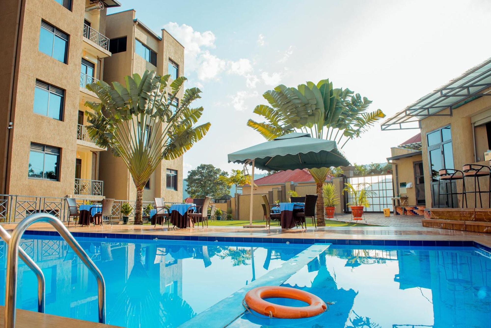 Mountain View Hotel & Apartment Кигали Экстерьер фото