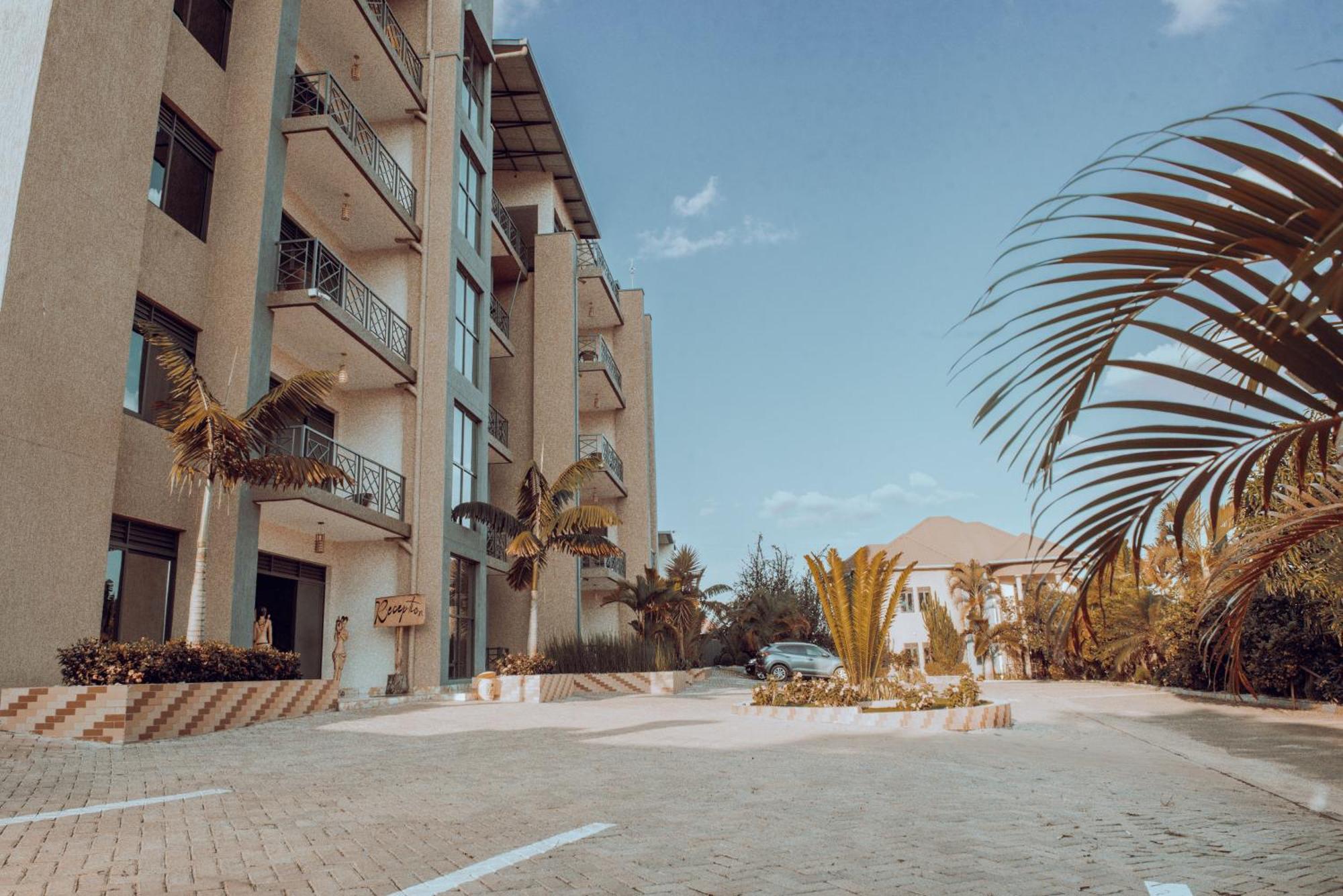 Mountain View Hotel & Apartment Кигали Экстерьер фото